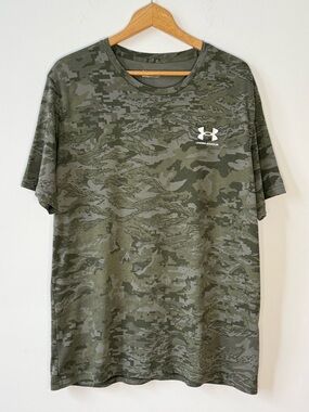 Under Armour Men's Olive Green Camo Short Sleeve Performance Tee